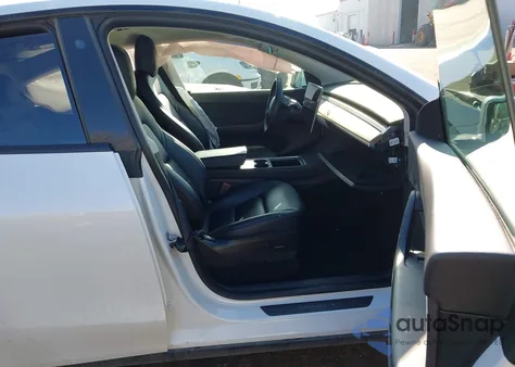 2022 Tesla Model Y Long Range Dual Motor All-Wheel Drive from USA, damaged, VIN 7SAYGDEE4NF385049